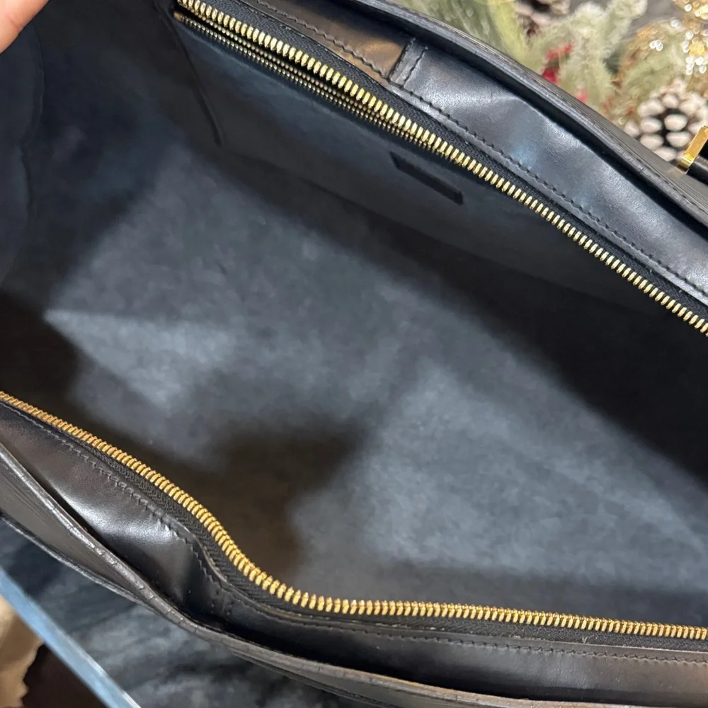 Louis Vuitton EPI suitcase / weekend bag** Elegant Black Textured bag AUTHENTIC - Picture 8 of 11